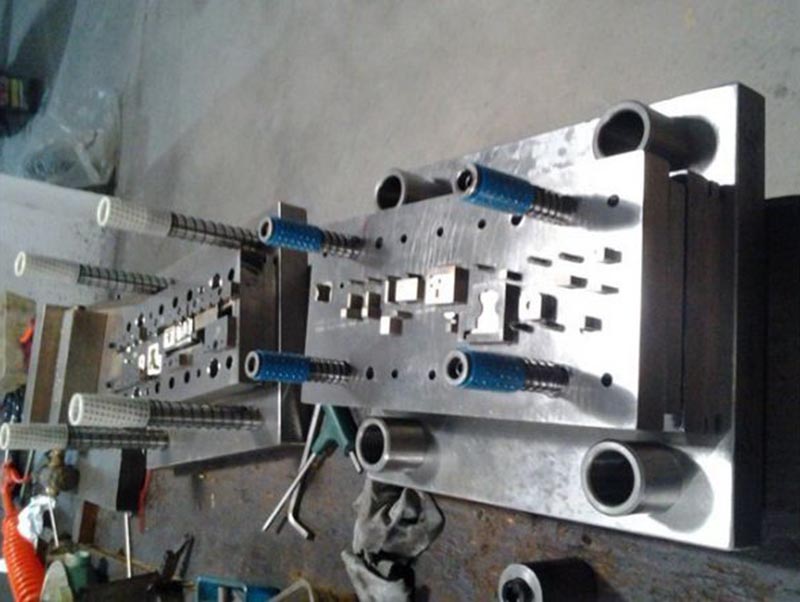 南涧模具制造-12